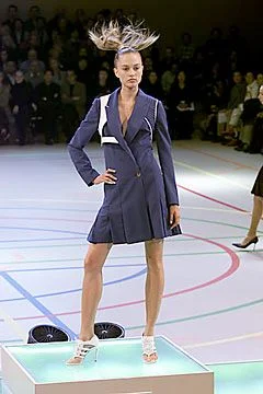 Look 15